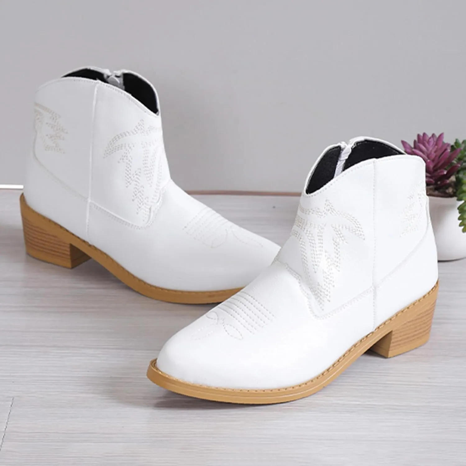 Ankle Booties for Women Low Heel Women Cowboy Boots Ethnic Embroidered Pointed Toe Side Zipper Thick Heel Short Boots