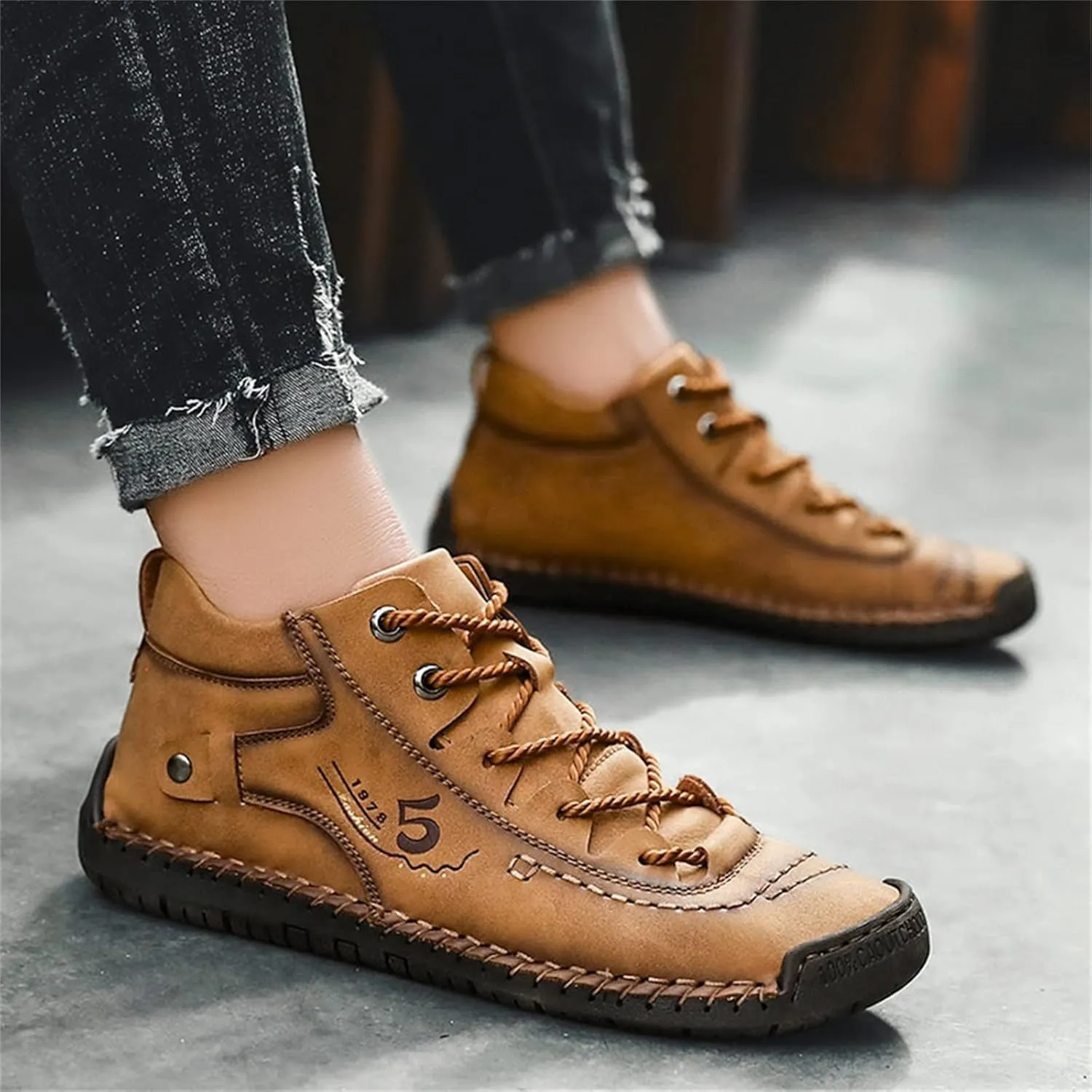 Men Shoes Dress Leather Soles Fashion Summer and Autumn Men Leather Shoes Flat Soft Bottom Comfortable Mid Top Lace Up Casual Men Leather Chukka Boot