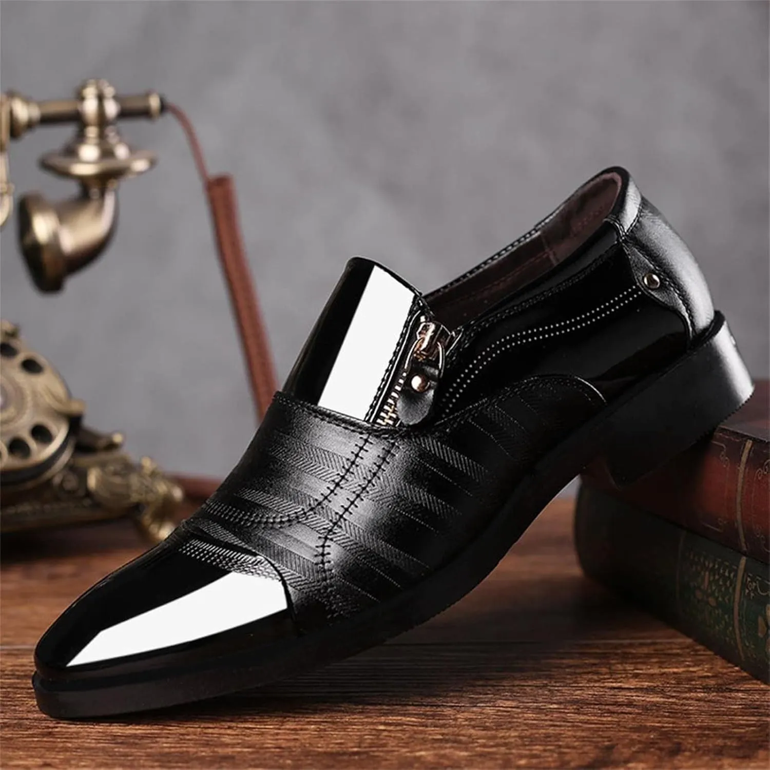 Mens Classic Leather Shoes Classical Style Men's Breathable Hollow Business Casual Pointed Shoes Leather Cap