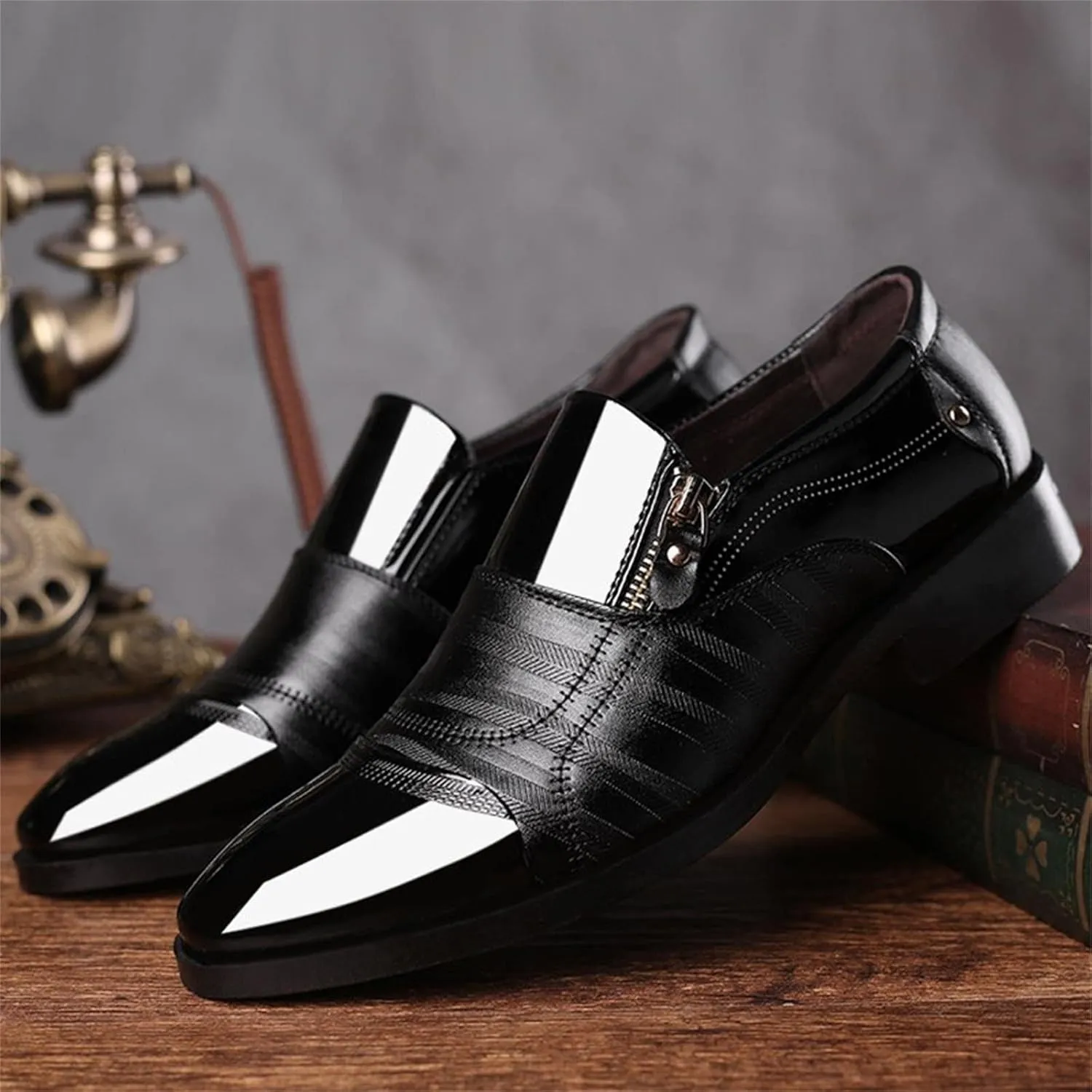 Mens Classic Leather Shoes Classical Style Men's Breathable Hollow Business Casual Pointed Shoes Leather Cap